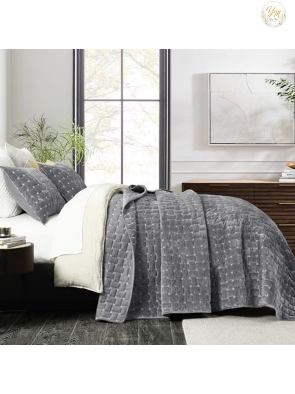 Luxury Velvet King Quilt Set with Embroidered Geometric Design